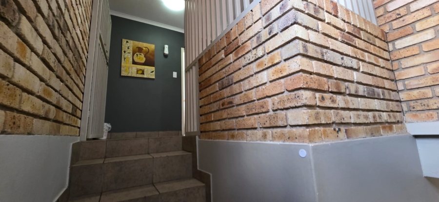 4 Bedroom Property for Sale in Miederpark North West